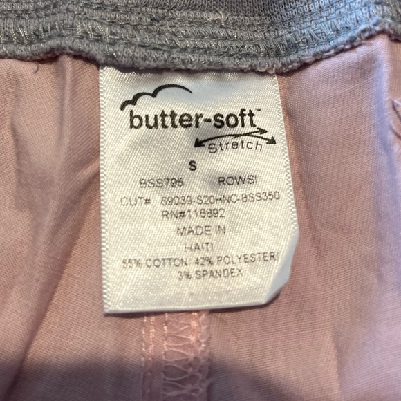Like new butter soft light pink scrub bottoms - Picture 3 of 3